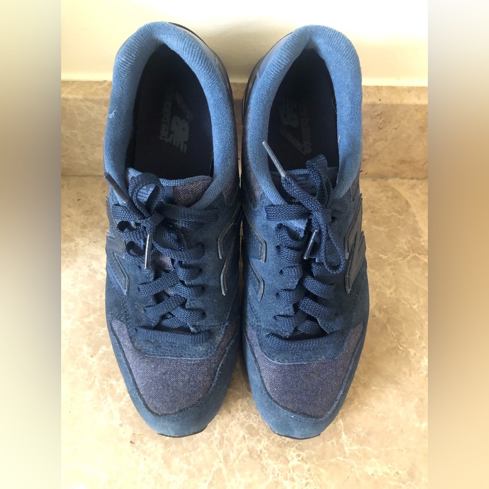 New Balance- Women’s Sneaker Size 9